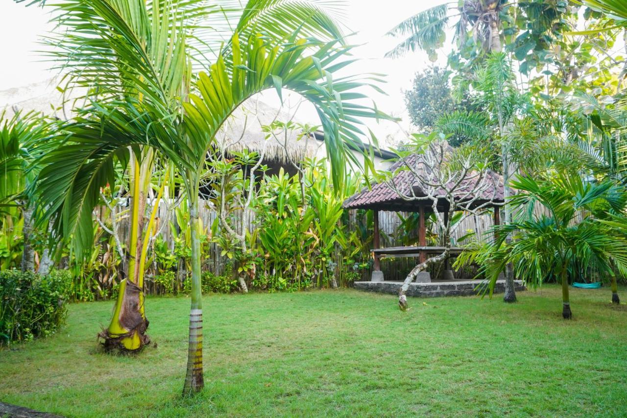 Pemuntalan Guesthouse Lembongan Buitenkant foto