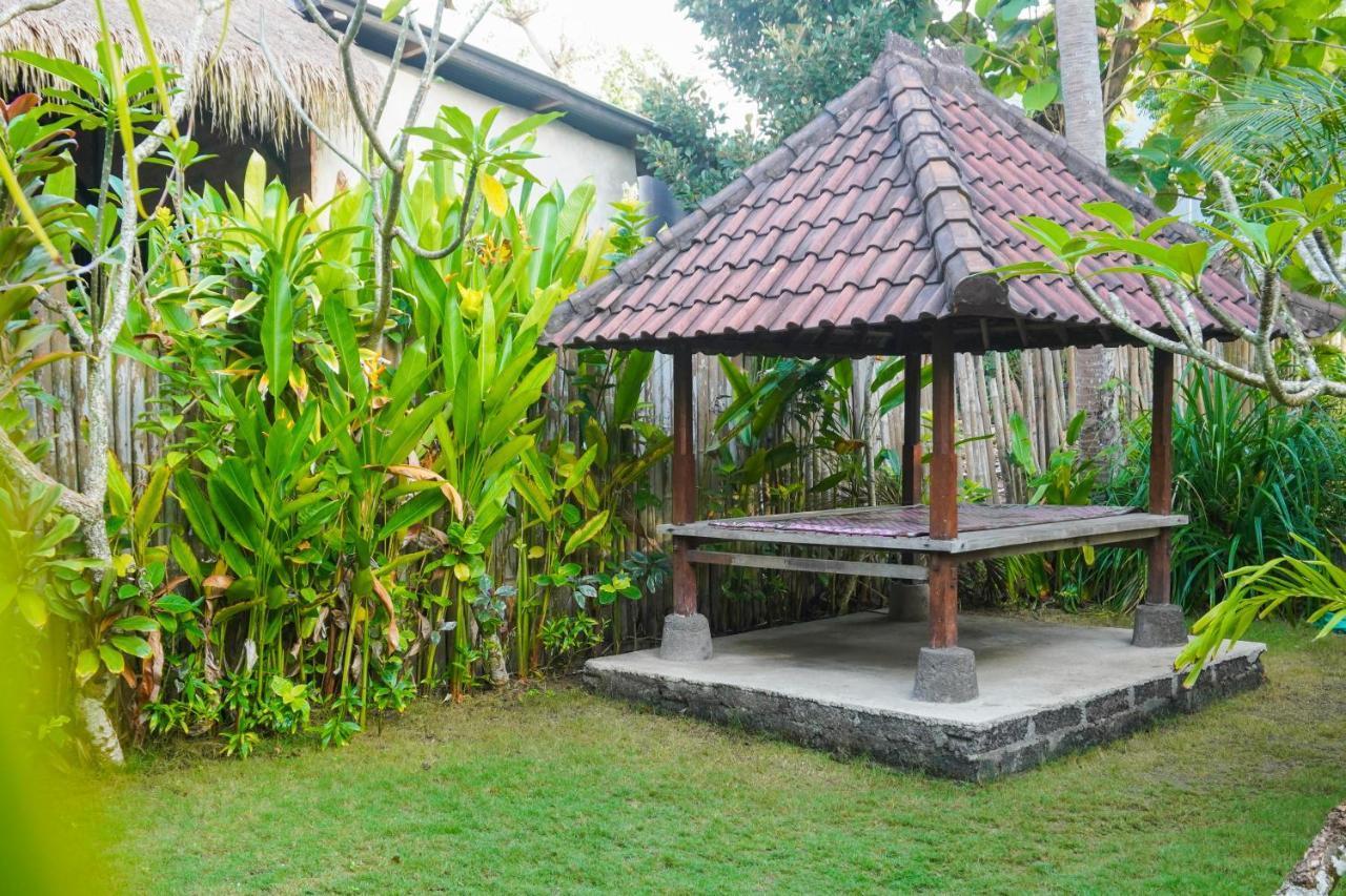 Pemuntalan Guesthouse Lembongan Buitenkant foto