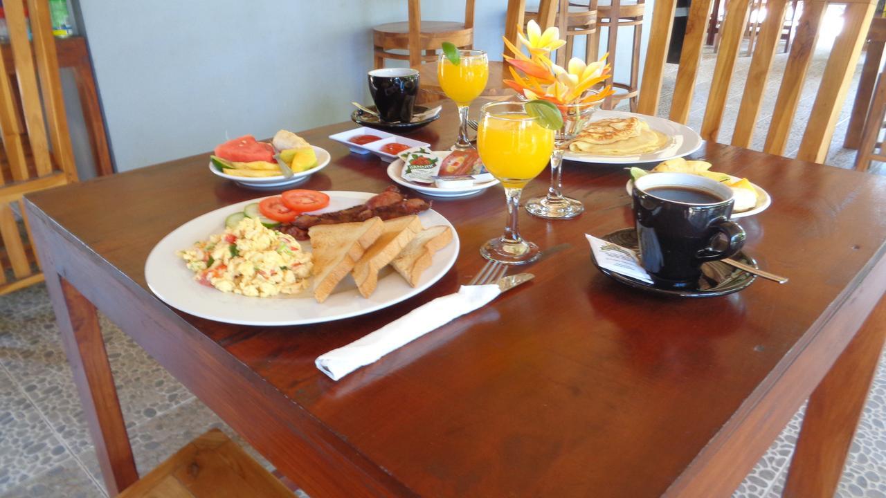 Pemuntalan Guesthouse Lembongan Buitenkant foto