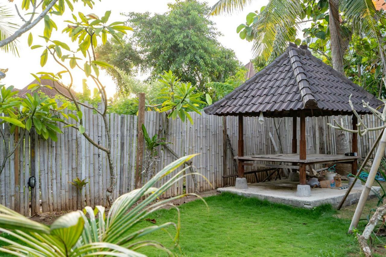Pemuntalan Guesthouse Lembongan Buitenkant foto