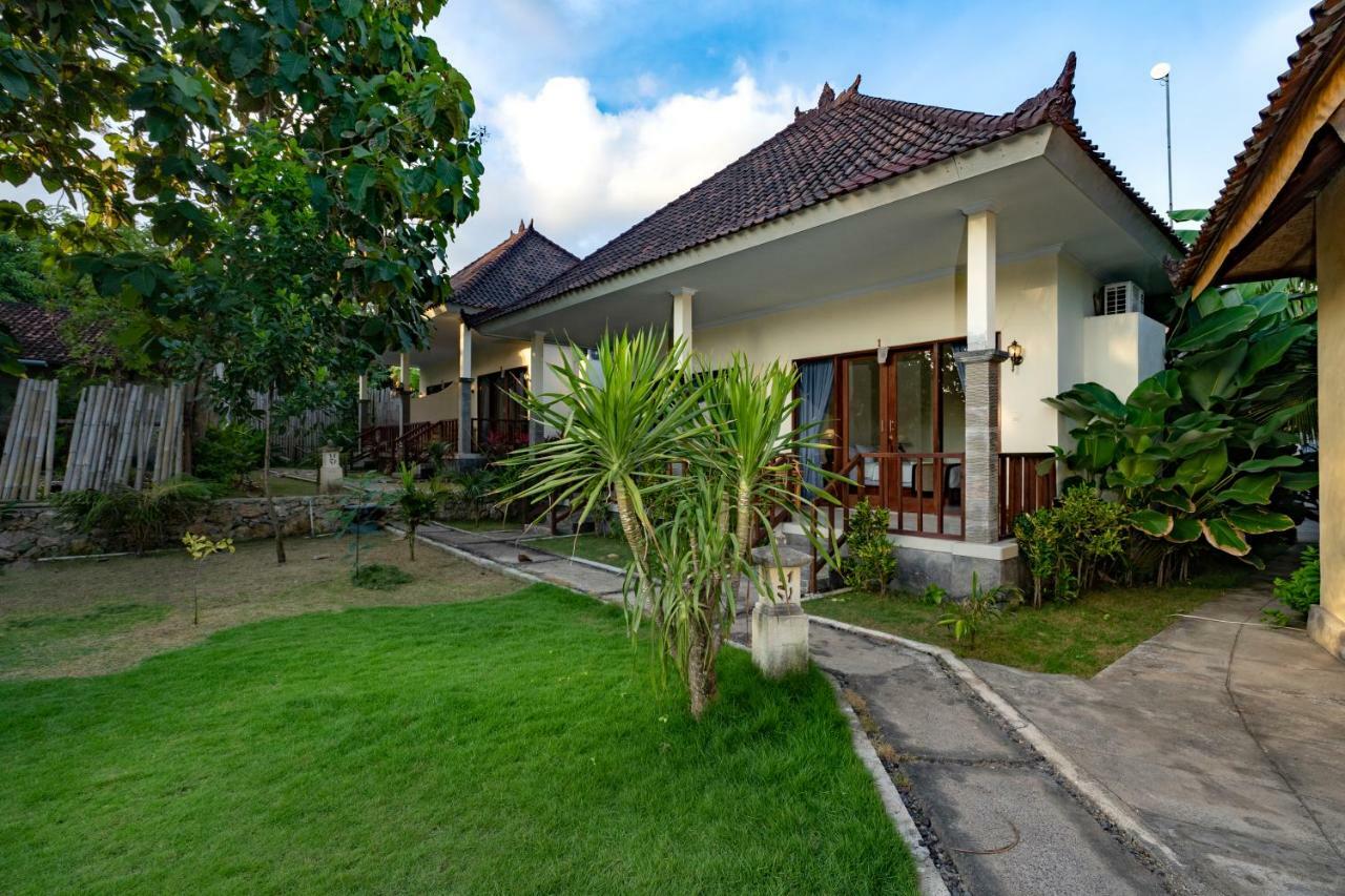 Pemuntalan Guesthouse Lembongan Buitenkant foto